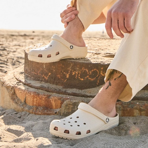 CROCS Other - crocs classic clog unisex-men's size